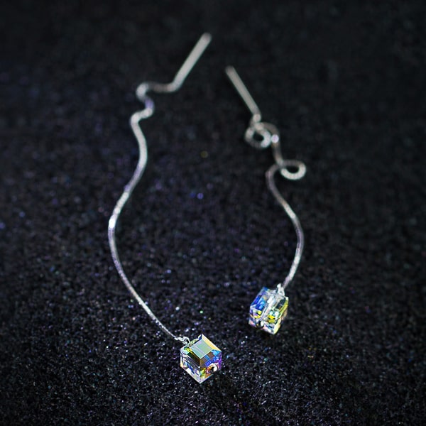 Crystal cube threader earrings detail