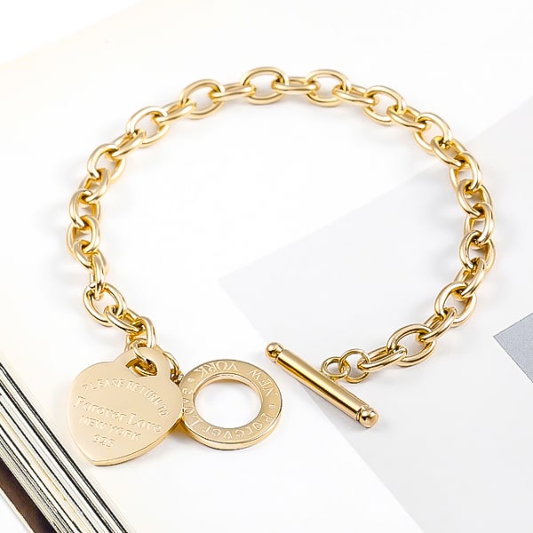 Gold love heart chain bracelet close up details