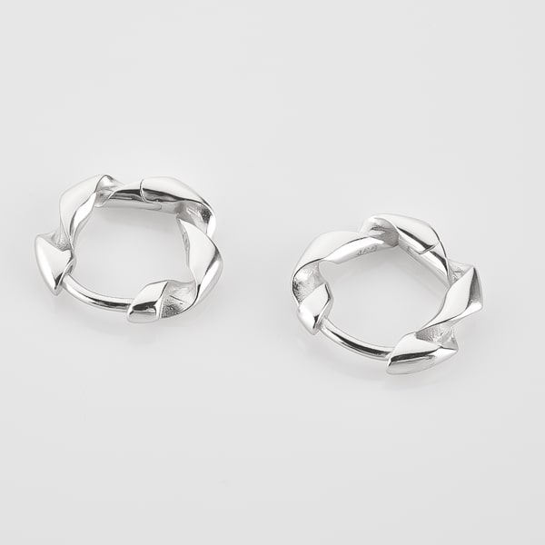 Silver curly hoop earrings details