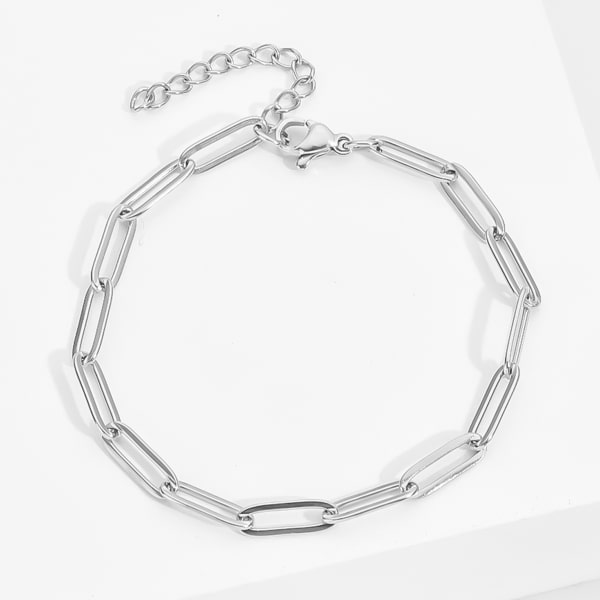 Silver oval link chain bracelet close up details