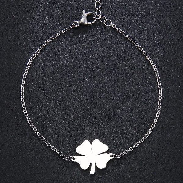 Four-leaf clover bracelet made of silver-toned stainless steel
