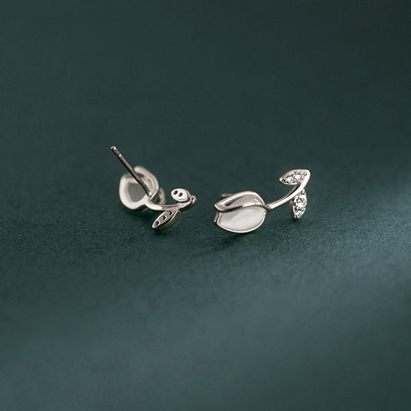 Silver tulip stud earrings