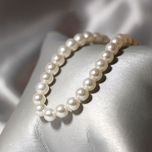 Pearl choker necklace with 6mm shell pearls