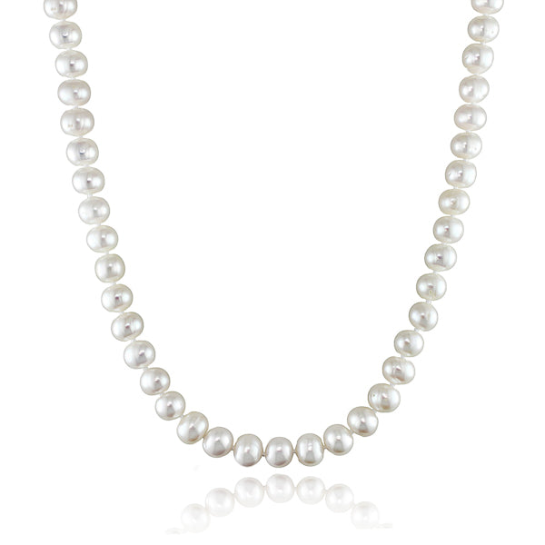 Freshwater pearl necklace with 9-10mm oval pearls