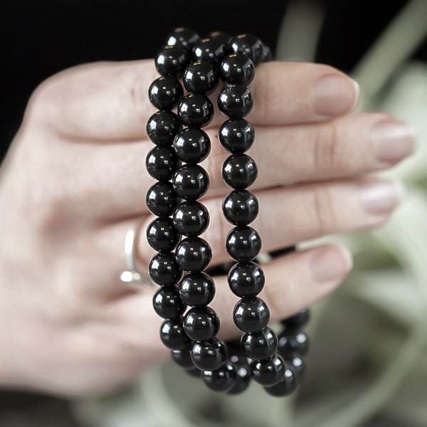 Beaded black tourmaline bracelet close up details