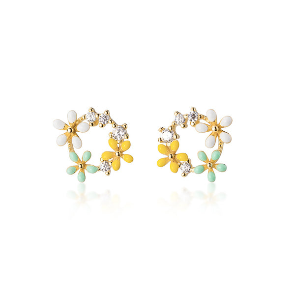 Gold flower circle stud earrings
