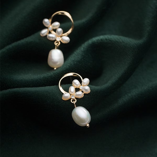 Gold circle pearl drop stud earrings details