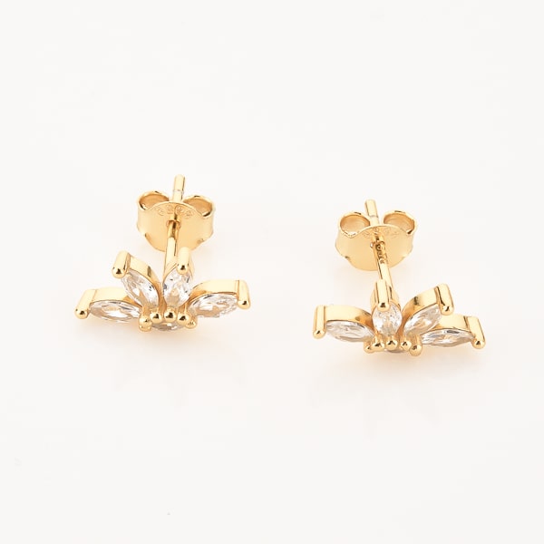 Gold flower crystal stud earrings details