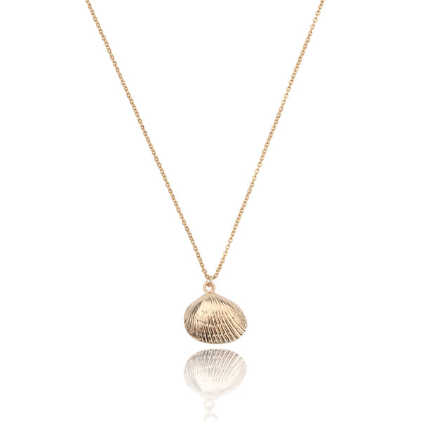 Gold scallop seashell necklace