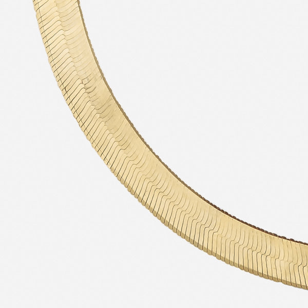 Gold vermeil herringbone chain necklace details
