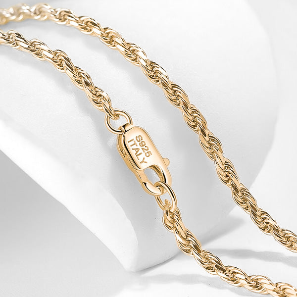 Gold vermeil rope chain necklace details
