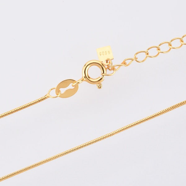 Gold vermeil snake chain necklace details