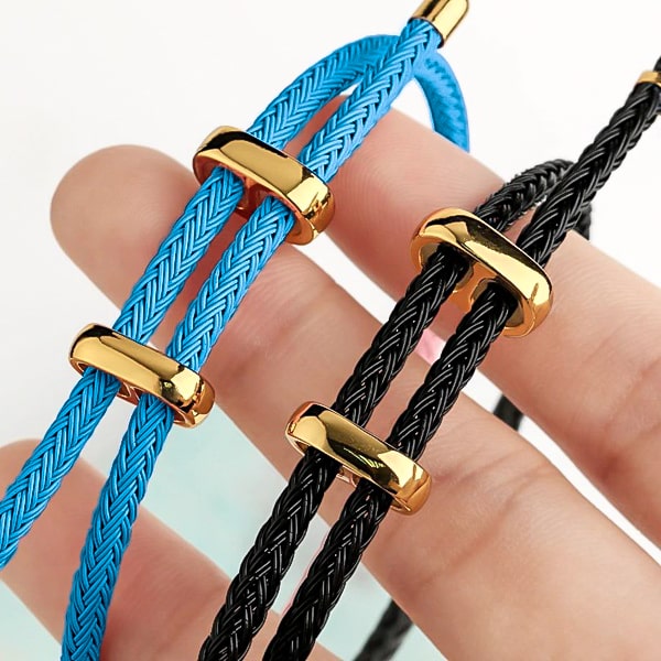 Light blue elegant rope bracelet details