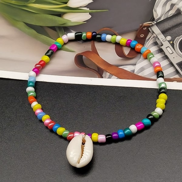 Multicolor beaded seashell ankle bracelet details
