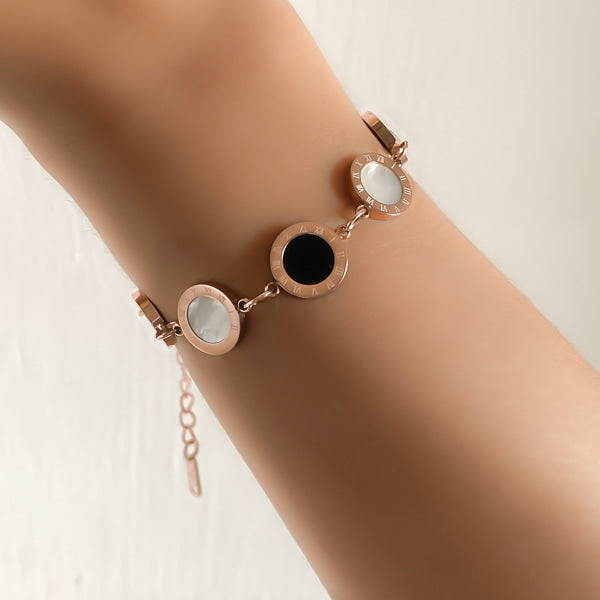 Bracelet and bangle with golden Roman numeral design3 pieces – L