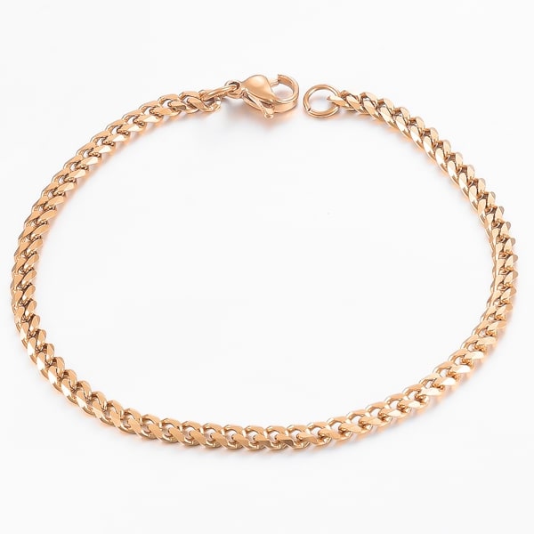 Rose gold Cuban link chain bracelet detailed display