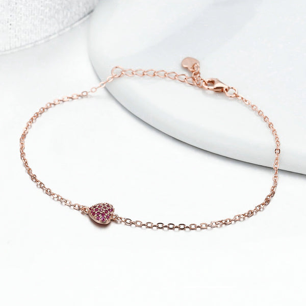Rose gold love heart bracelet details