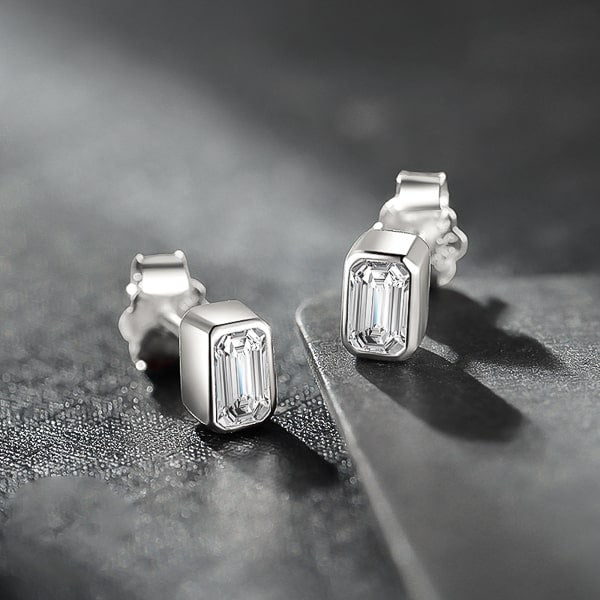 Silver emerald-cut crystal stud earrings details