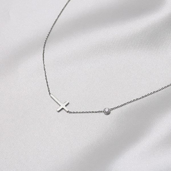 Collana Con Ciondolo Croce Orizzontale (Sideways Cross) In Argento E Bianco, Catena 18 Pollici - Foto 1