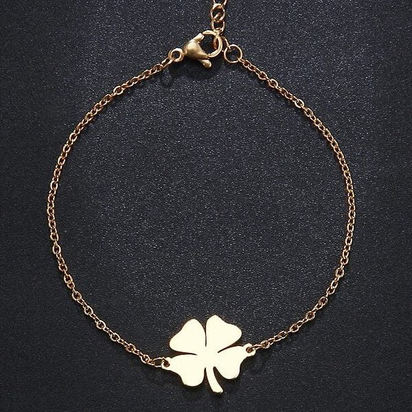 Four-leaf clover bracelet made of gold-toned stainless steel