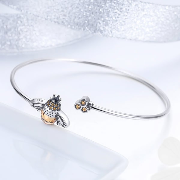 Sterling silver bee cuff bracelet details