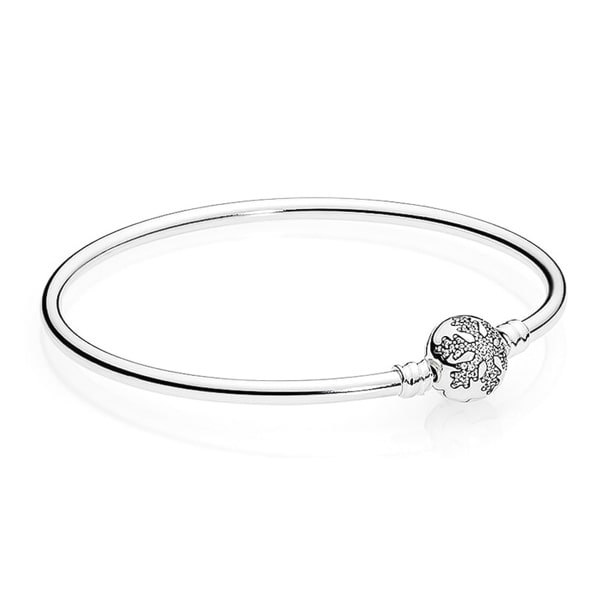 Sterling silver snowflake bangle bracelet